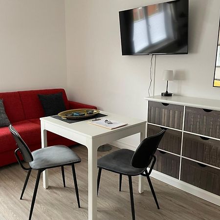 Huus Moevchen Apartment บอร์คุม ภายนอก รูปภาพ